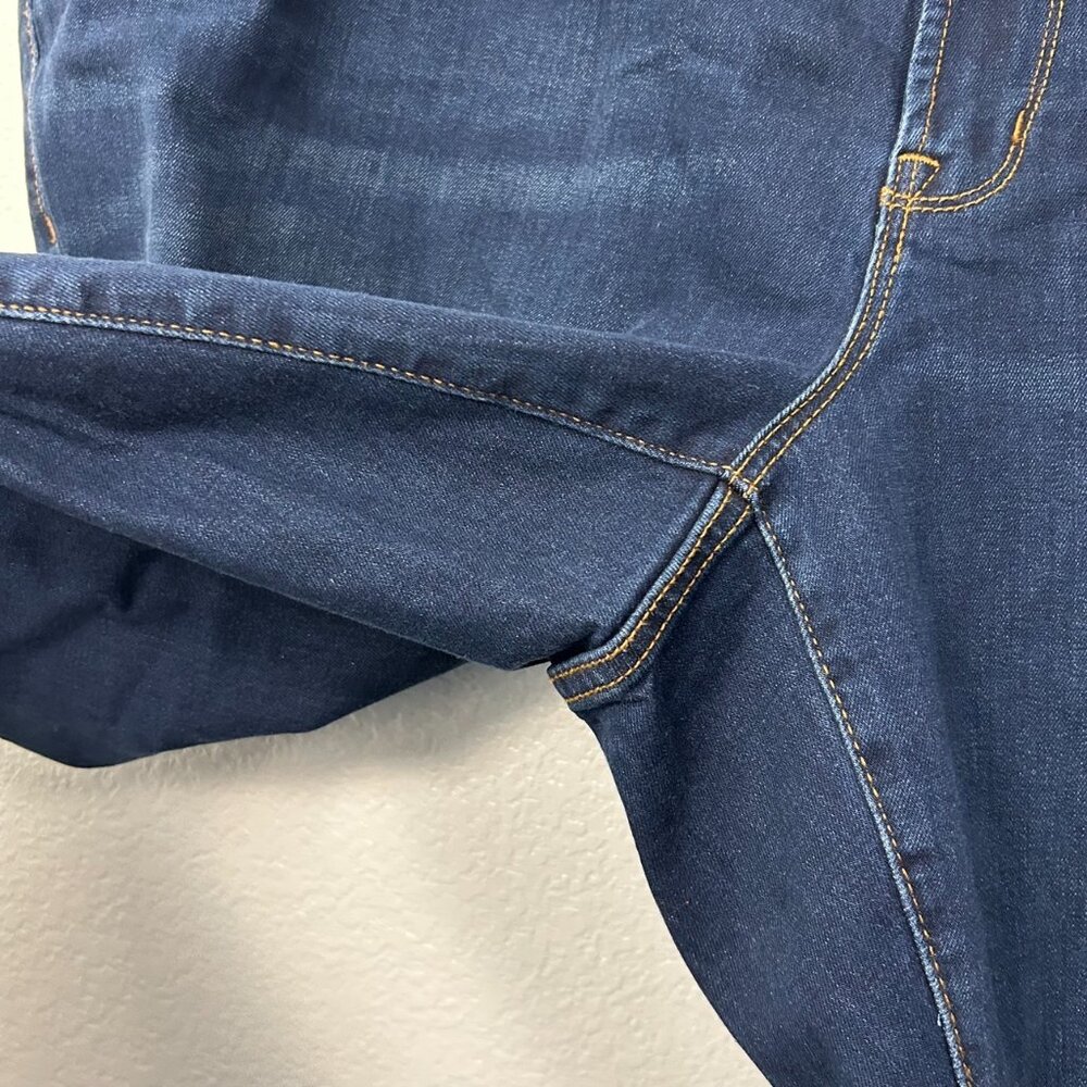 Old Navy Plus Size Mid Rise Power Slim Straight Jeans - Picture 5 of 13
